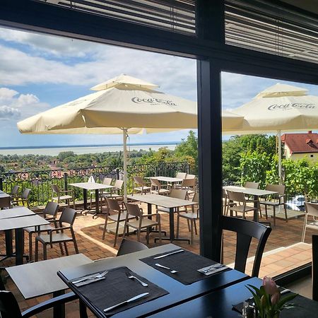 Zenit Wellness Hotel Balaton Vonyarcvashegy Exterior foto