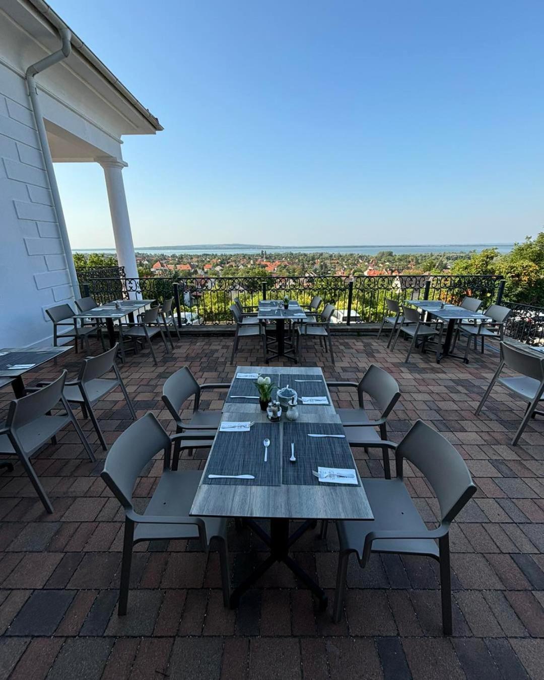 Zenit Wellness Hotel Balaton Vonyarcvashegy Exterior foto